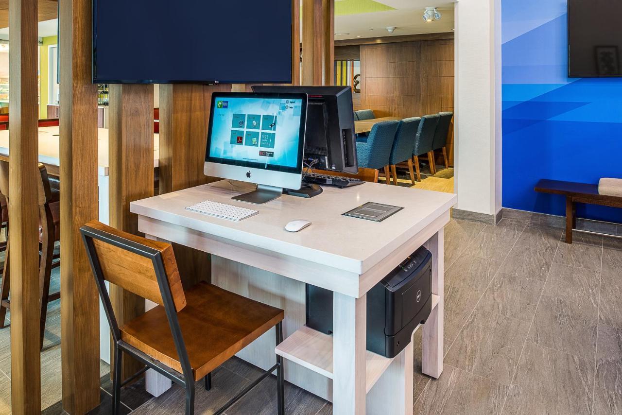Holiday Inn Express & Suites Halifax - Bedford By Ihg Bagian luar foto