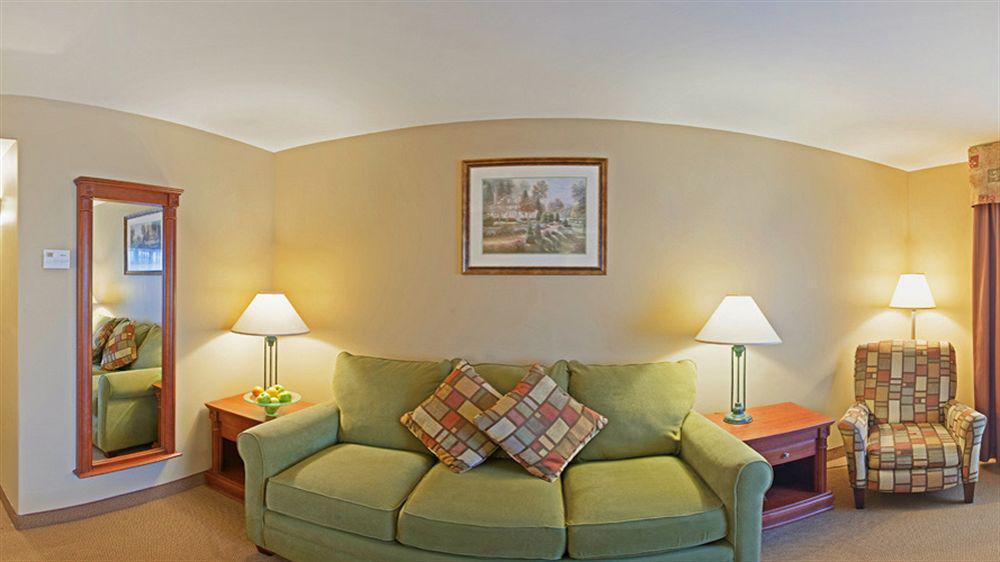 Holiday Inn Express & Suites Halifax - Bedford By Ihg Bagian luar foto